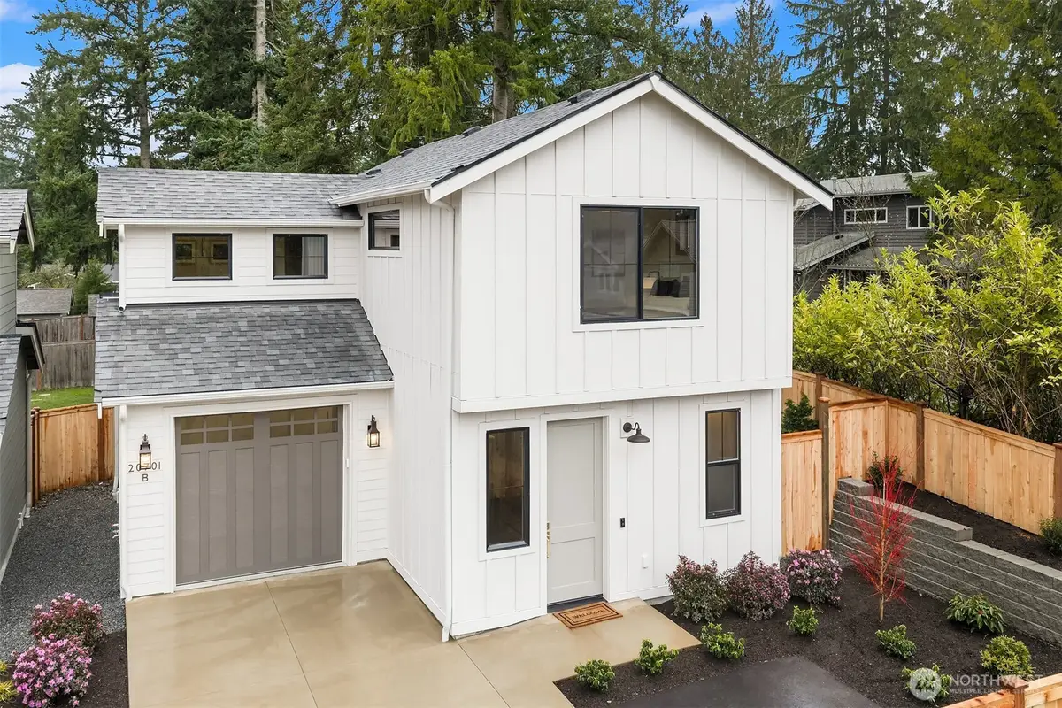 20701 82nd Avenue W #B, Edmonds, WA 98026 - #1