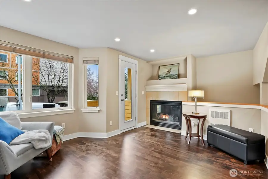 6342 5th Ave Ne, Seattle, WA 98115 - #2