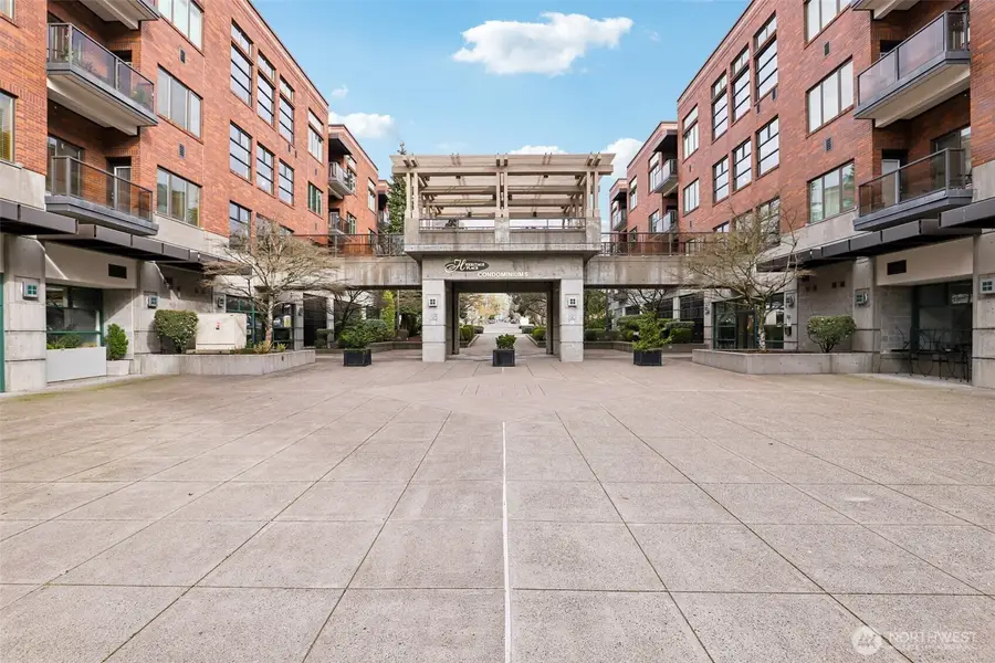 300 W 8th Street #209, Vancouver, WA 98660 - #2