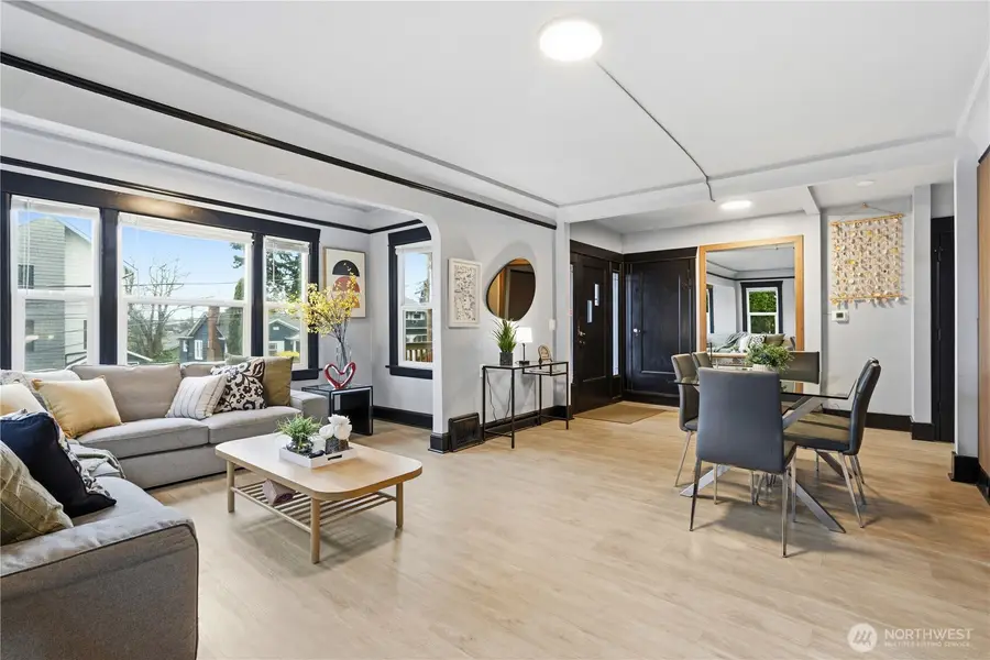 5506 5th Avenue Nw, Seattle, WA 98017 - #3