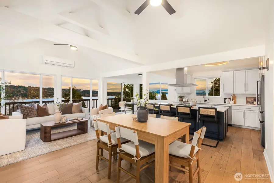 11753 Lakeside Avenue Ne, Seattle, WA 98125 - #2