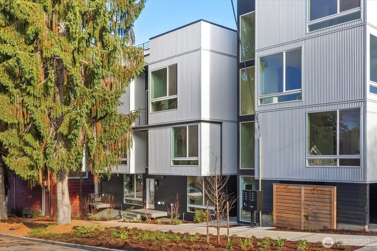 3118 Queen Anne Avenue N, Seattle, WA 98119 - #1