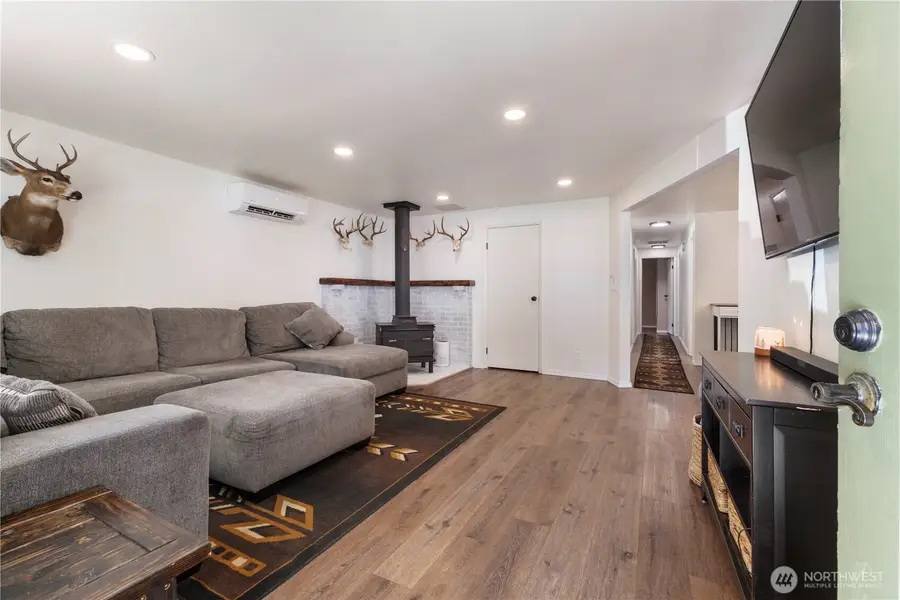 408 Cothary St, Wilkeson, WA 98396 - #2