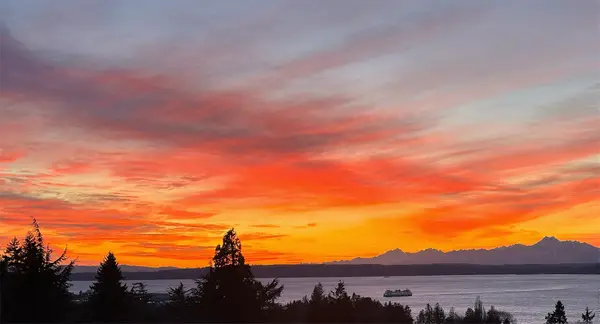 19125 94th Avenue W, Edmonds, WA 98020