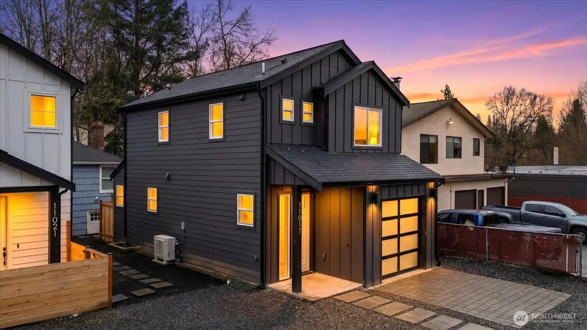 11017 35th Avenue Ne, Seattle, WA 98125 - #1