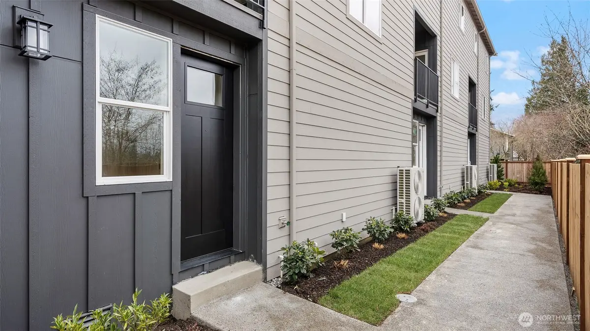 225 106th Street Sw #A1, Everett, WA 98204 - #1