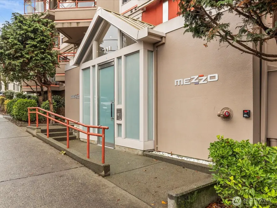 711 E Denny Way #104, Seattle, WA 98122 - #2