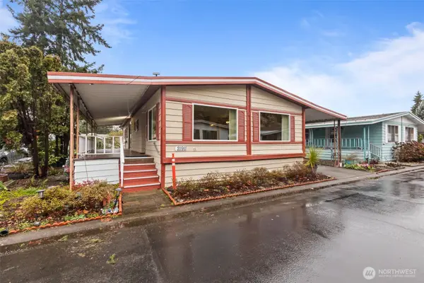 21911 SE 107th Place #15, Kent, WA 98031