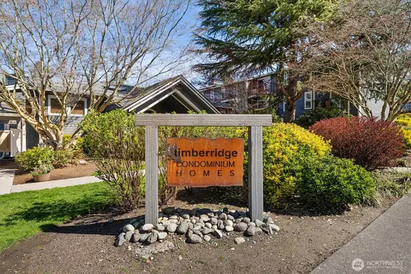 14206 NE 181st Place #L202, Woodinville, WA 98072