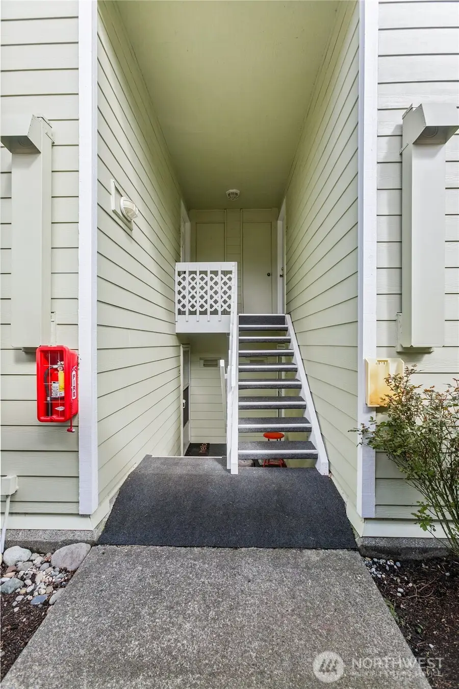 2409 S 222nd Street #B16, Des Moines, WA 98198 - #3