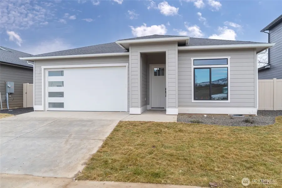 532 S Oasis Loop, East Wenatchee, WA 98802 - #2