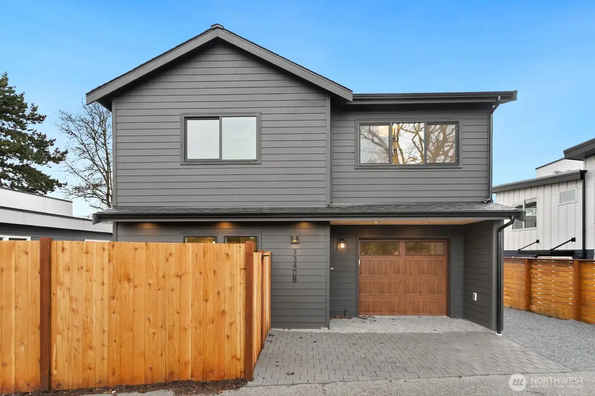 7340 B 40th Avenue Ne, Seattle, WA 98115 - #1
