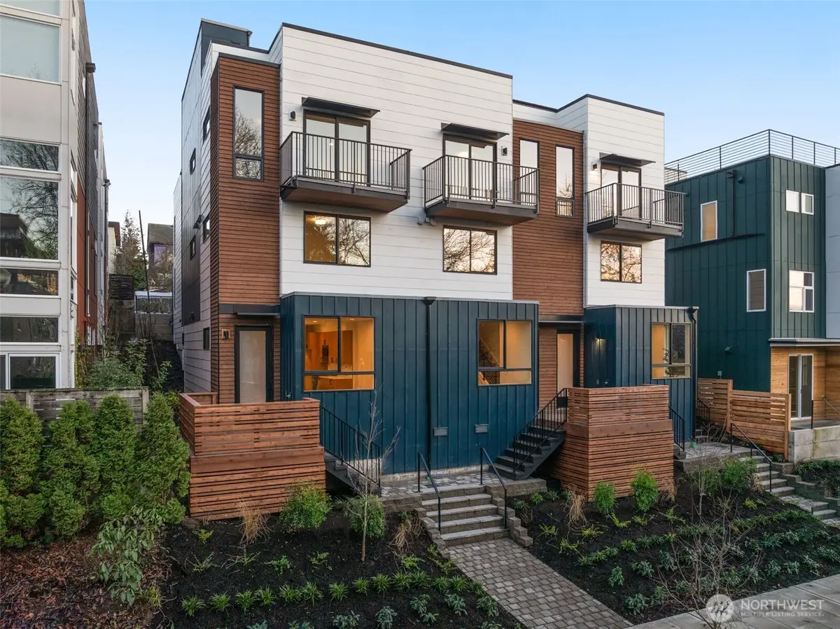 914 15th Avenue, Seattle, WA 98122 - #1