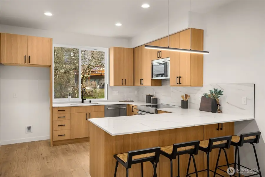 914 15th Avenue, Seattle, WA 98122 - #3