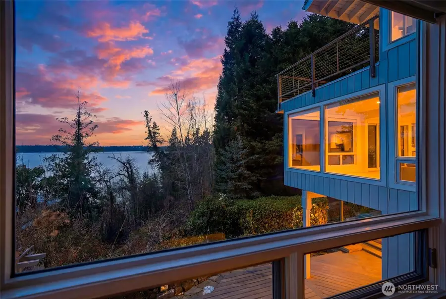 8449 W Mercer Way, Mercer Island, WA 98040 - #3