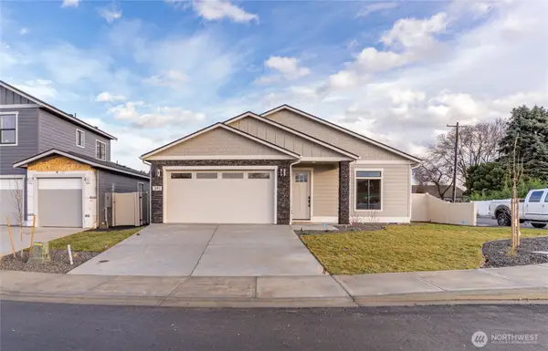550 S Oasis Loop, East Wenatchee, WA 98802