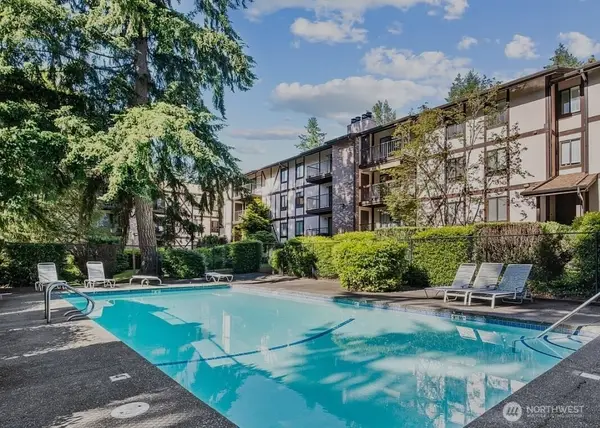 4501 Grandview Dr Drive W #t208, University Place, WA 98466