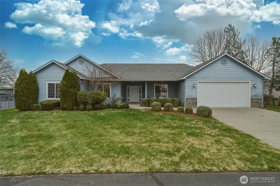 803 SE Vintage Way, College Place, WA 99324 - #2