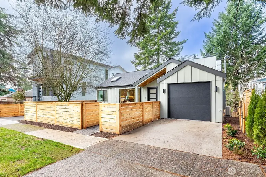 7341 21st Avenue Ne #B, Seattle, WA 98115 - #2