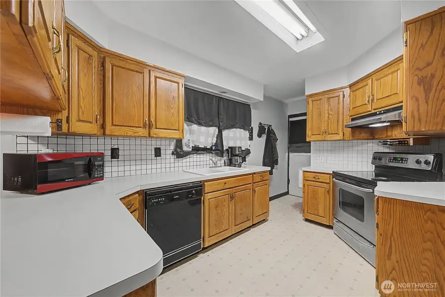 608 S 19th Avenue, Yakima, WA 98902 - #3