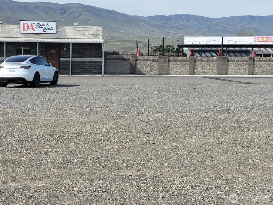 608 Poplar Way Sw, Mattawa, WA 99349 - #2