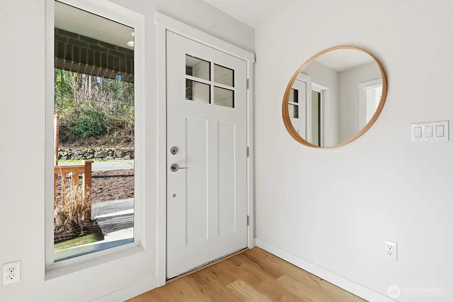 706 Newport Way Nw, Issaquah, WA 98027 - #2