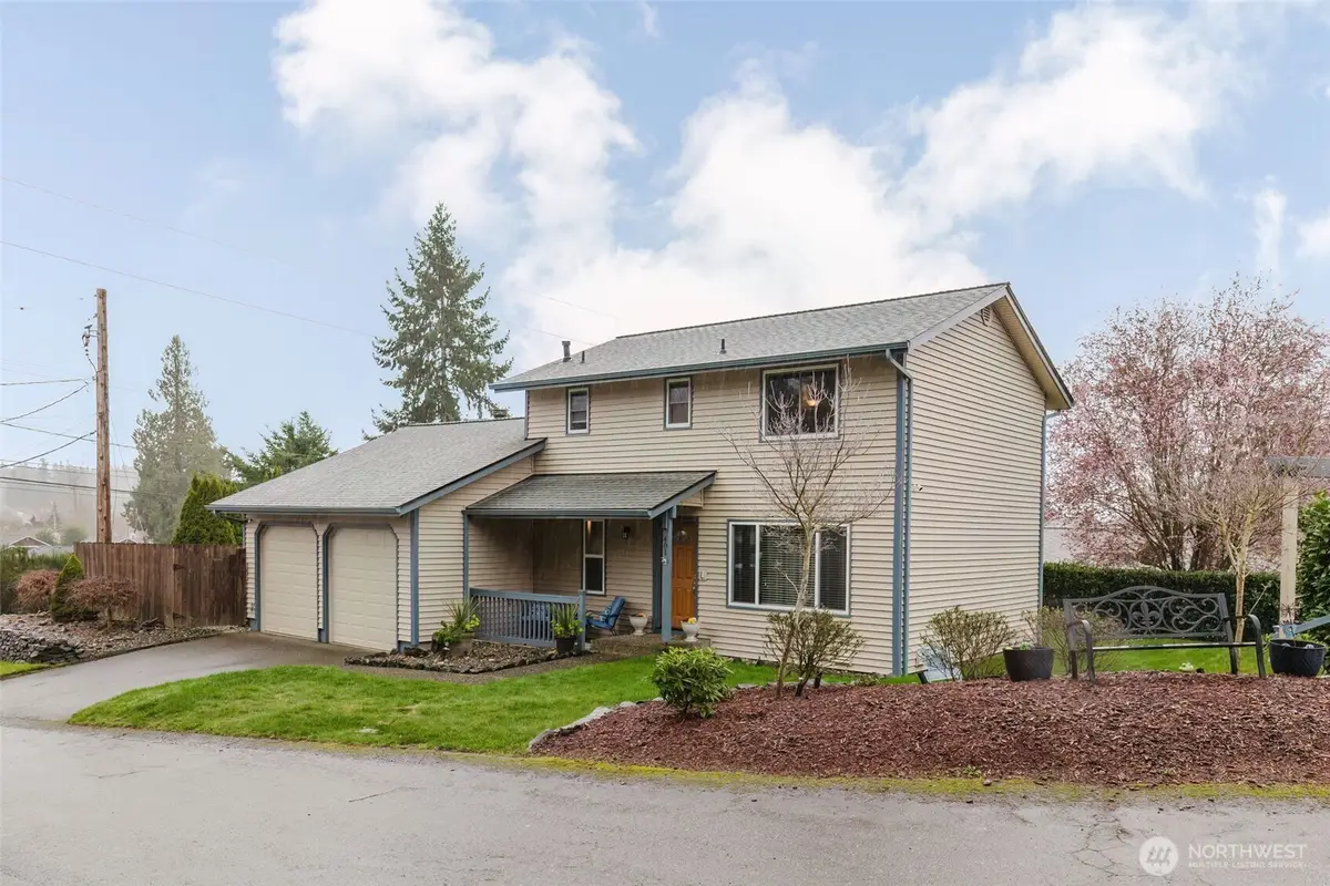 401 Pennie Lane, Bremerton, WA 98310 - #1