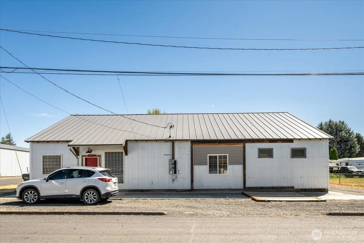 432 E Seventh Street, Waitsburg, WA 99361 - #1