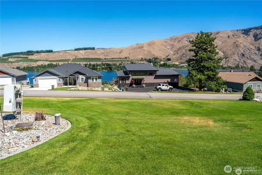 15307 Lakeview Street #8, Entiat, WA 98822 - #2