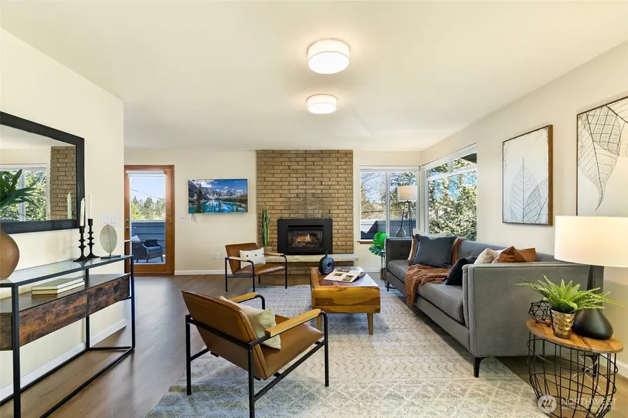 9053 7th Avenue Nw, Seattle, WA 98117 - #2