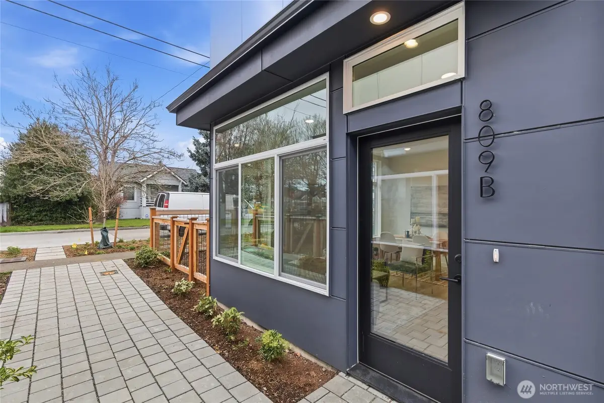 809 S Sullivan Street #B, Seattle, WA 98108 - #1