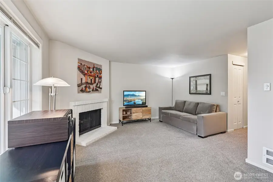 12404 E Gibson Road #N203, Everett, WA 98204 - #3