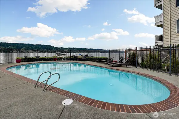 5021 Ripley Lane N #101, Renton, WA 98056