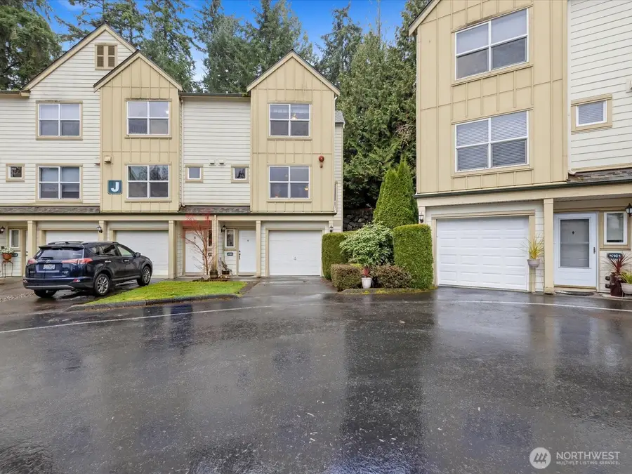 1600 121st Street Se #J104, Everett, WA 98208 - #2