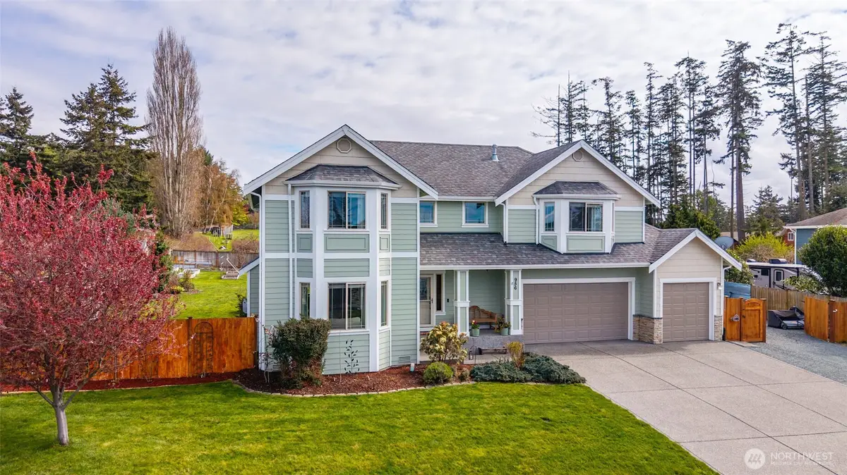 956 Cove View Circle, Oak Harbor, WA 98277 - #1