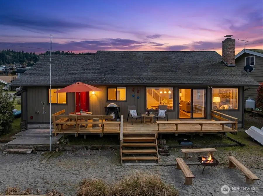 8208 Sandy Hook Drive, Clinton, WA 98236 - #2