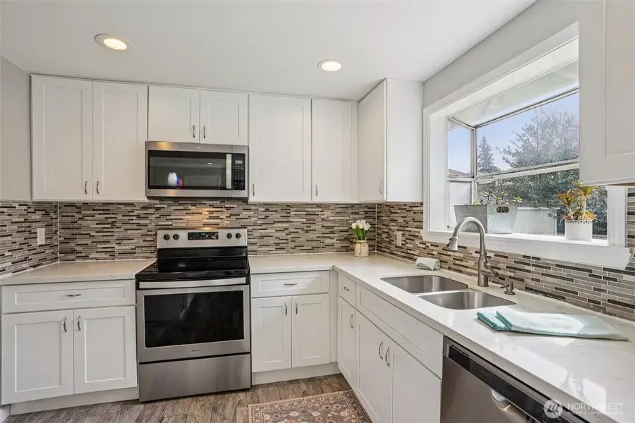 3709 NE 9th Court, Renton, WA 98056 - #3