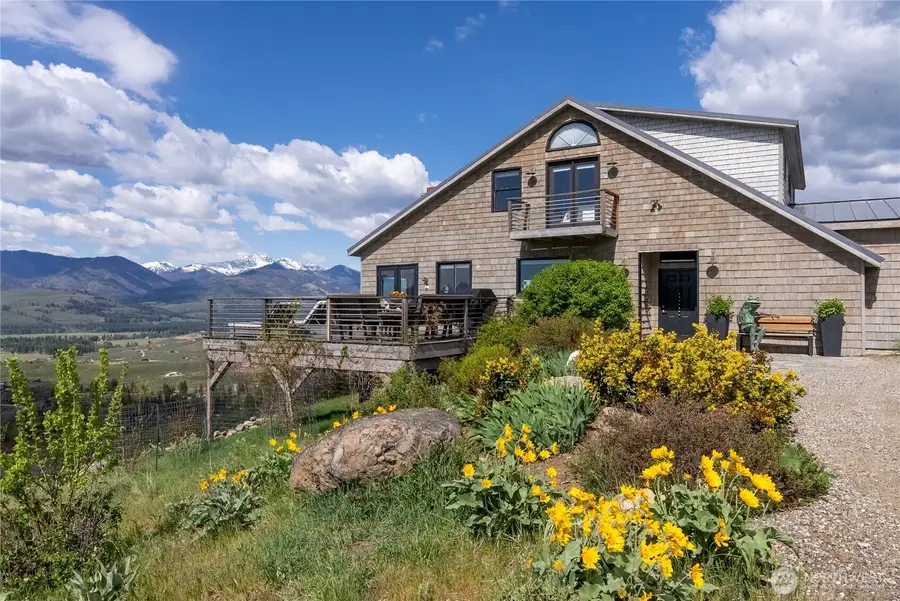 8 Deer Trails Way, Winthrop, WA 98862 - #2