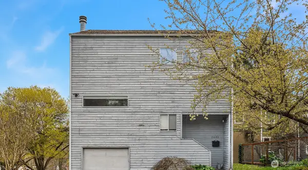 2601 E Aloha Street, Seattle, WA 98112