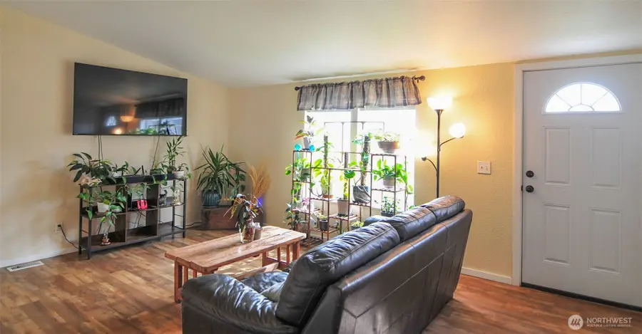 1698 Sunset Drive, Wenatchee, WA 98801 - #2