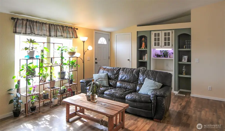 1698 Sunset Drive, Wenatchee, WA 98801 - #3