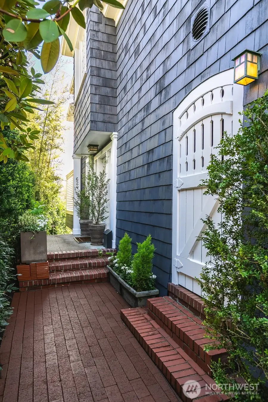 624 35th Avenue, Seattle, WA 98122 - #2