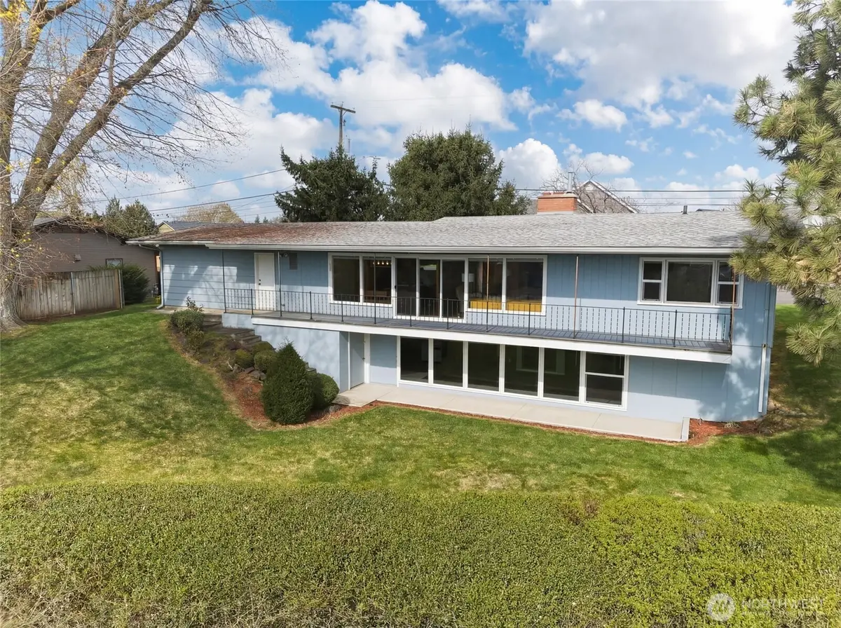950 SE 12th Street, College Place, WA 99324 - #1