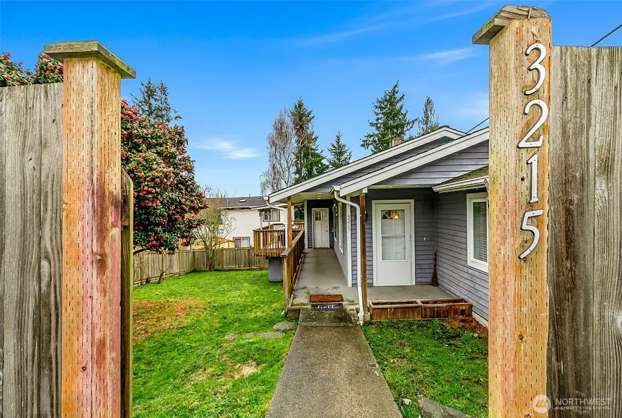 3215 19th Street, Everett, WA 98201 - #3