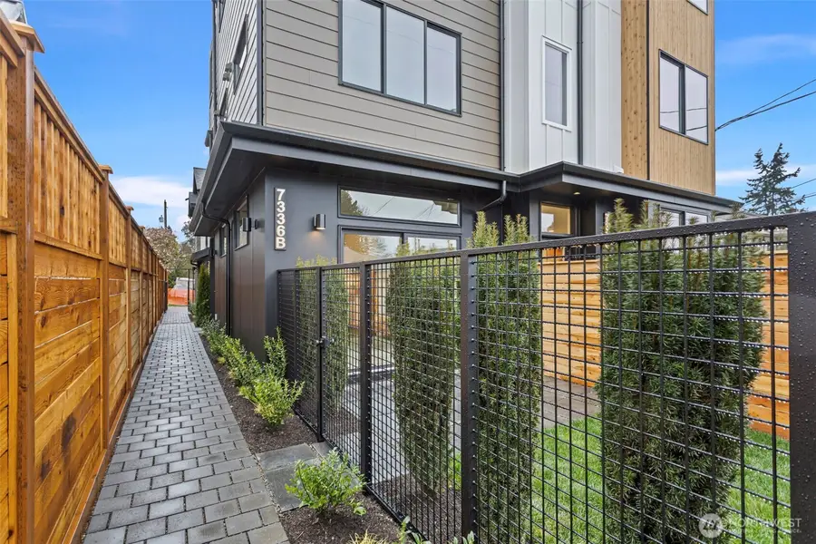 7336 27th Avenue Nw #B, Seattle, WA 98117 - #3
