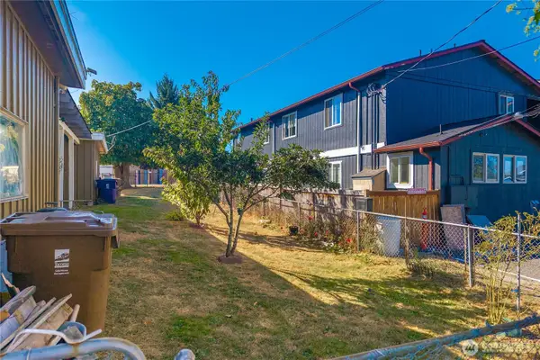 1561 S 35th Street, Tacoma, WA 98418