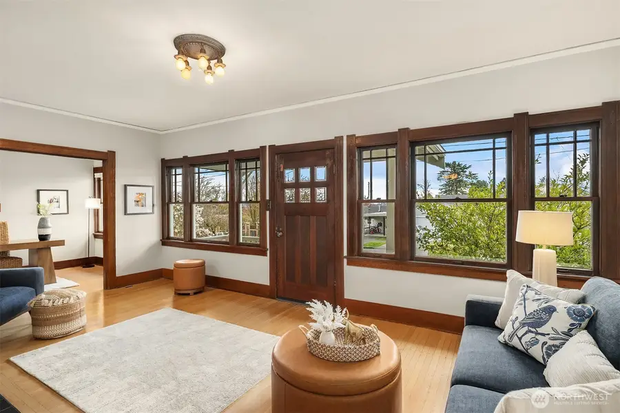 3220 NW 69th Street, Seattle, WA 98117 - #3