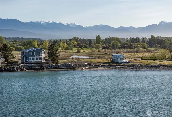 381 3 Crabs Road #4, Sequim, WA 98382