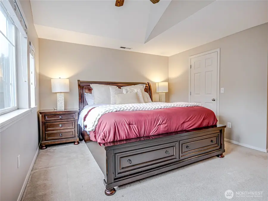 4714 Fairwood Boulevard Ne #202, Tacoma, WA 98422 - #3