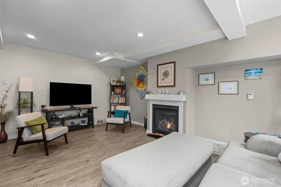 23224 Edmonds Way #107, Edmonds, WA 98026 - #3